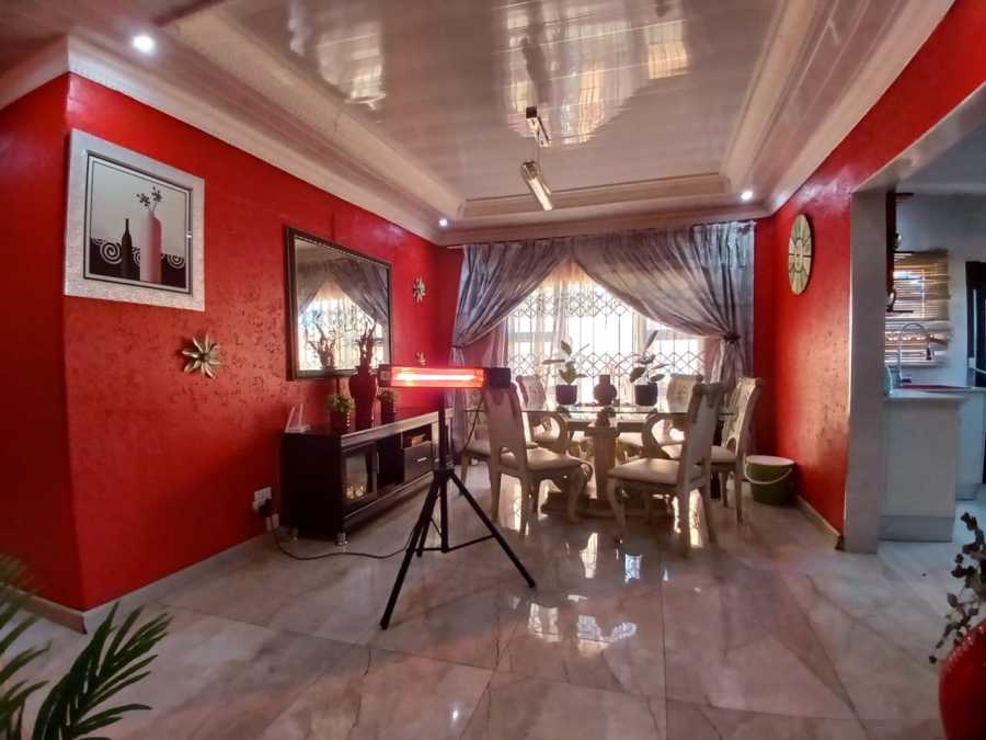 3 Bedroom Property for Sale in Bekkersdal Gauteng
