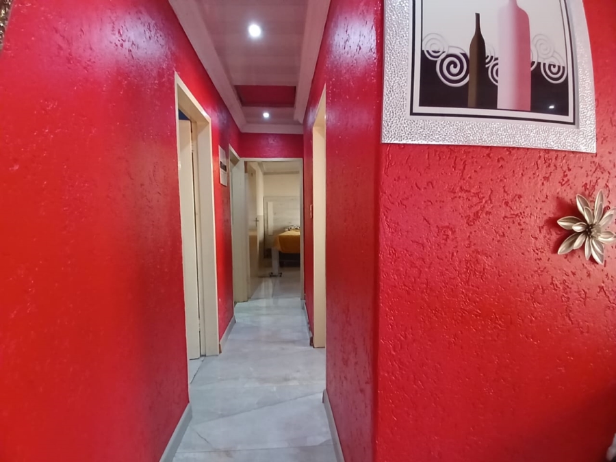 3 Bedroom Property for Sale in Bekkersdal Gauteng