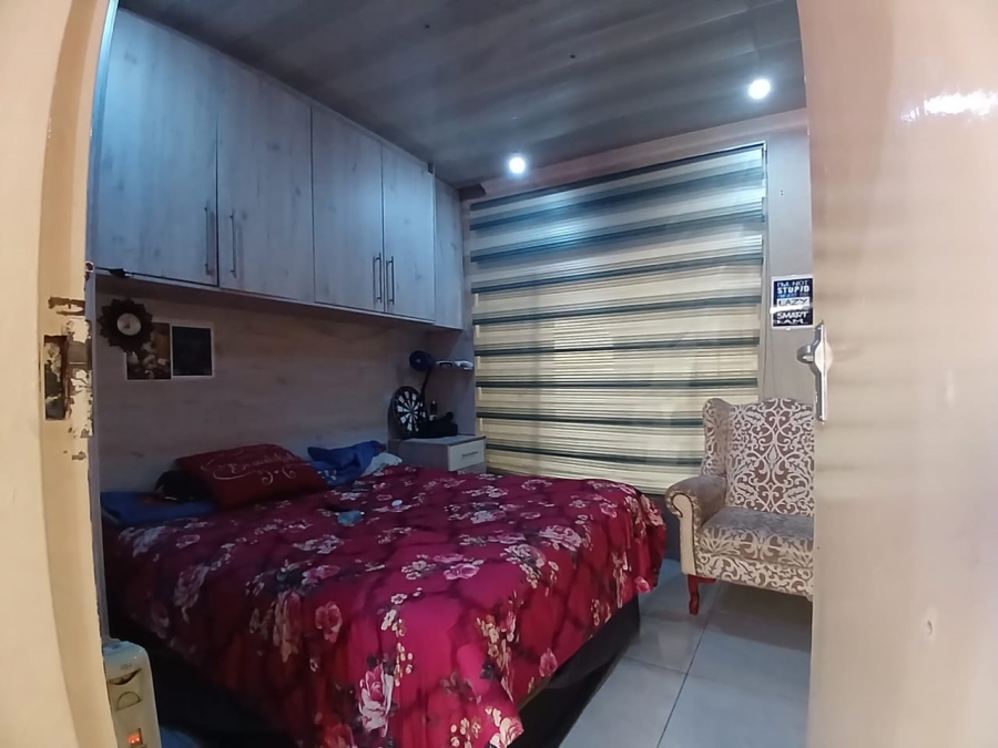 3 Bedroom Property for Sale in Bekkersdal Gauteng