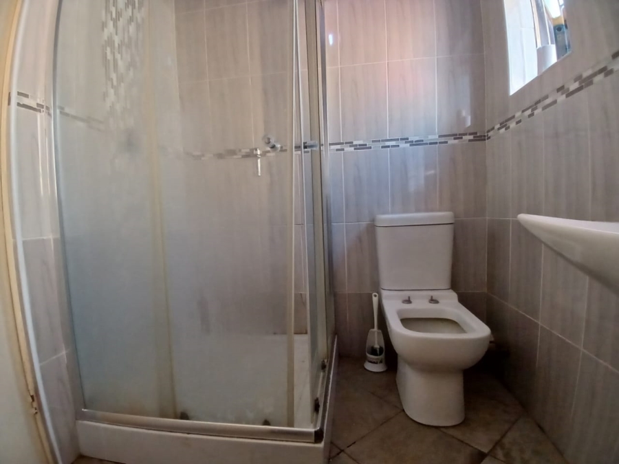 3 Bedroom Property for Sale in Bekkersdal Gauteng
