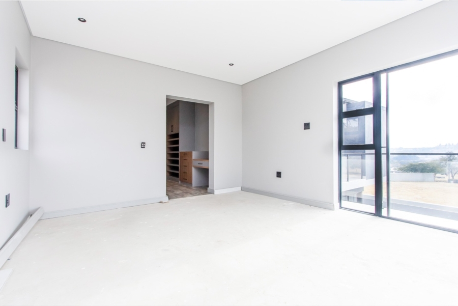 5 Bedroom Property for Sale in Helderfontein Estate Gauteng