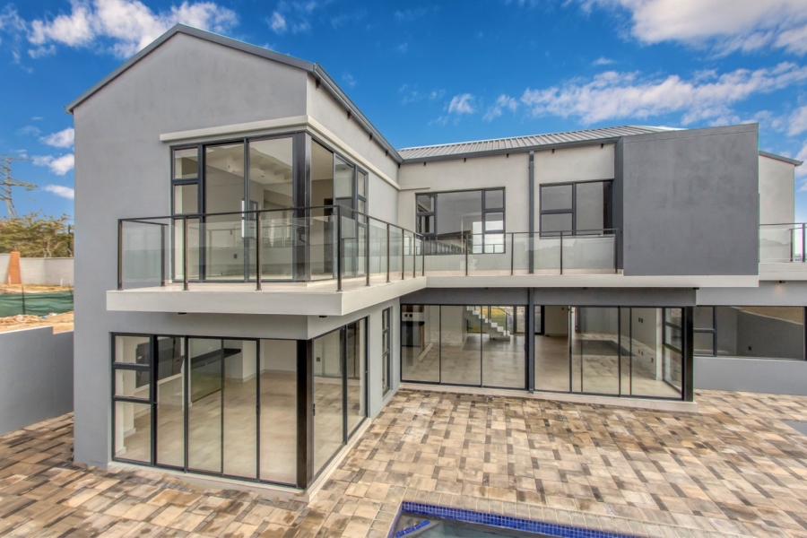 5 Bedroom Property for Sale in Helderfontein Estate Gauteng