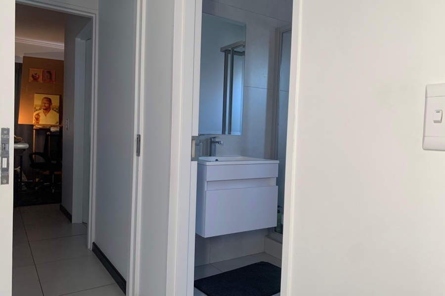 2 Bedroom Property for Sale in Fourways Gauteng