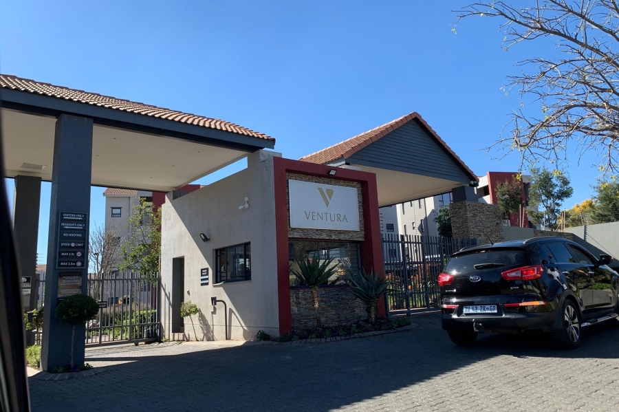 2 Bedroom Property for Sale in Fourways Gauteng