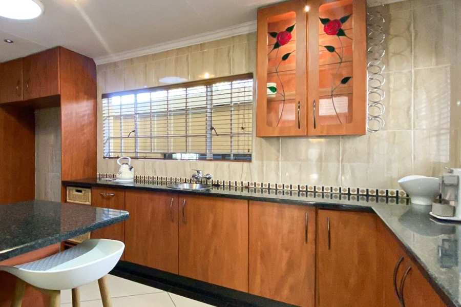 4 Bedroom Property for Sale in Sundowner Gauteng