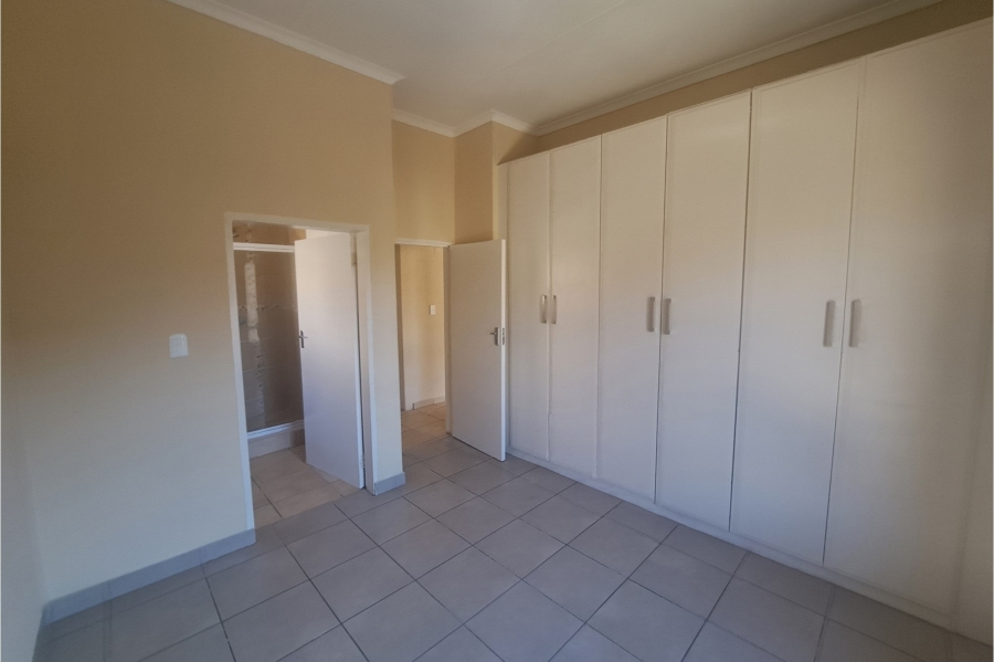 To Let 3 Bedroom Property for Rent in Aeroton Gauteng