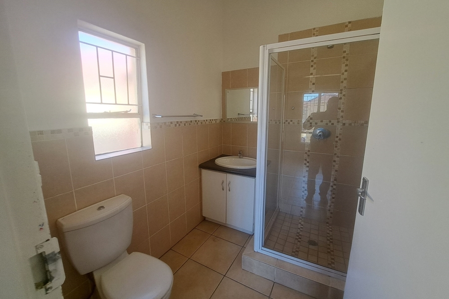 To Let 3 Bedroom Property for Rent in Aeroton Gauteng