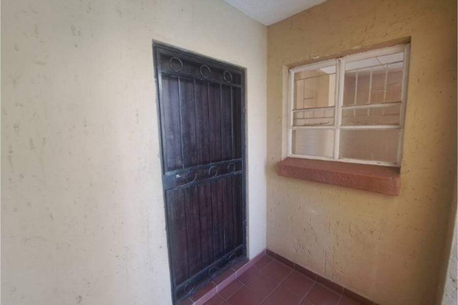 To Let 3 Bedroom Property for Rent in Aeroton Gauteng