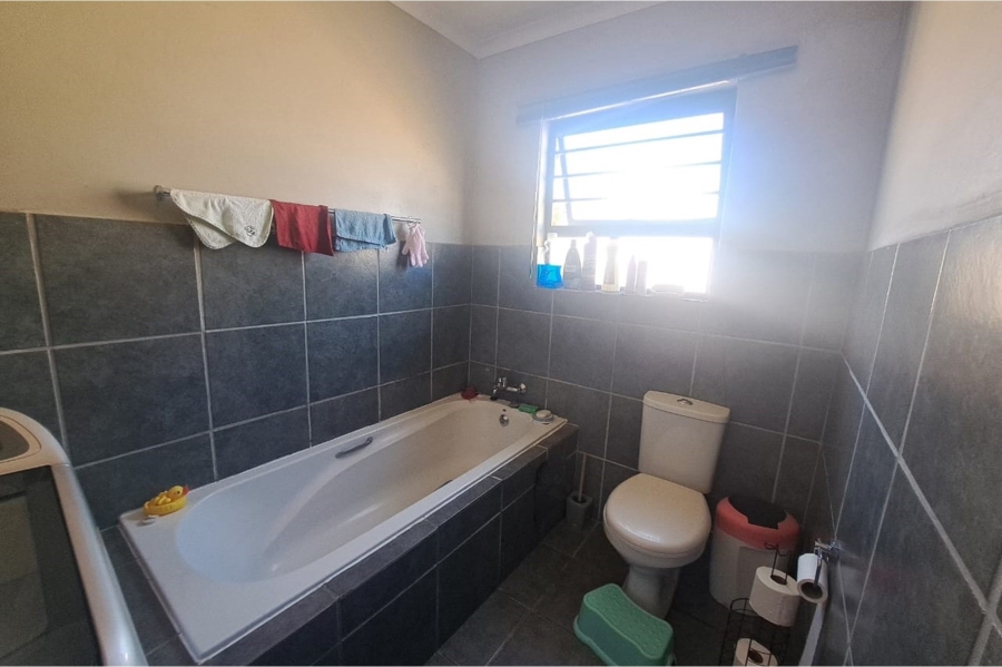 To Let 3 Bedroom Property for Rent in Noordwyk Gauteng