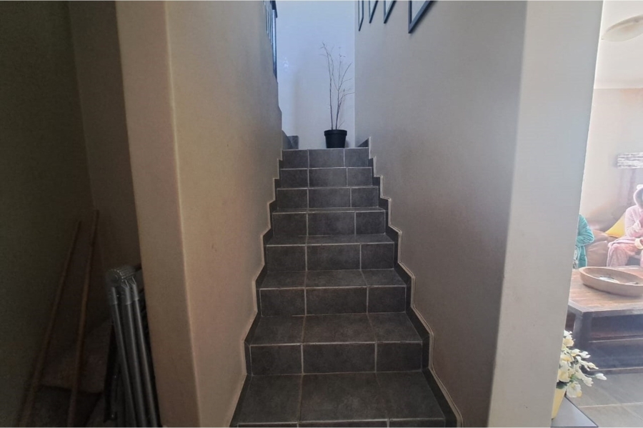 To Let 3 Bedroom Property for Rent in Noordwyk Gauteng