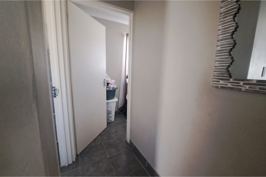 To Let 3 Bedroom Property for Rent in Noordwyk Gauteng