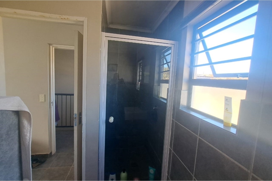 To Let 3 Bedroom Property for Rent in Noordwyk Gauteng