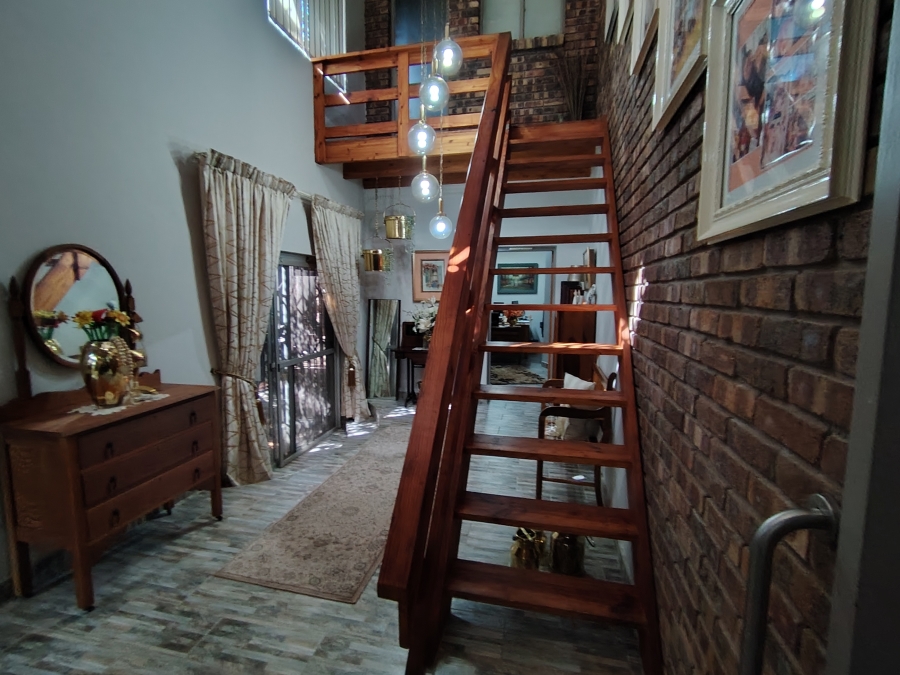 5 Bedroom Property for Sale in Rayton Gauteng