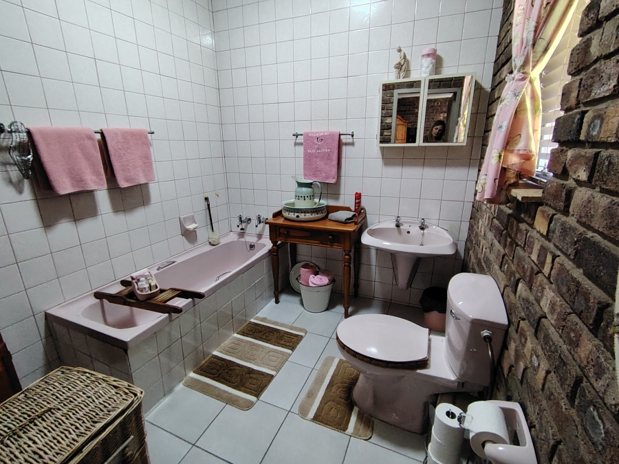 5 Bedroom Property for Sale in Rayton Gauteng