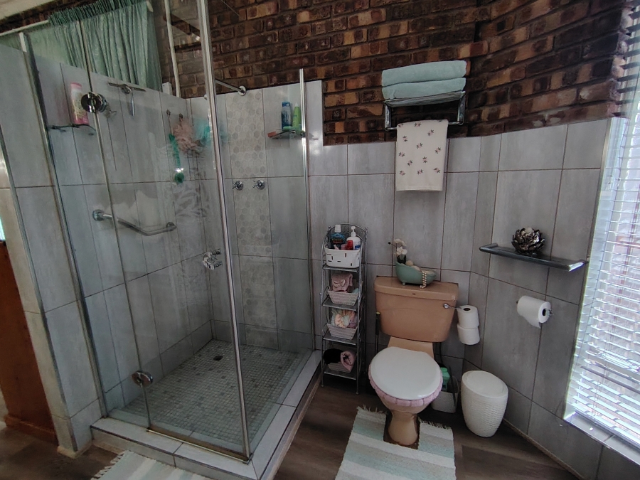 5 Bedroom Property for Sale in Rayton Gauteng
