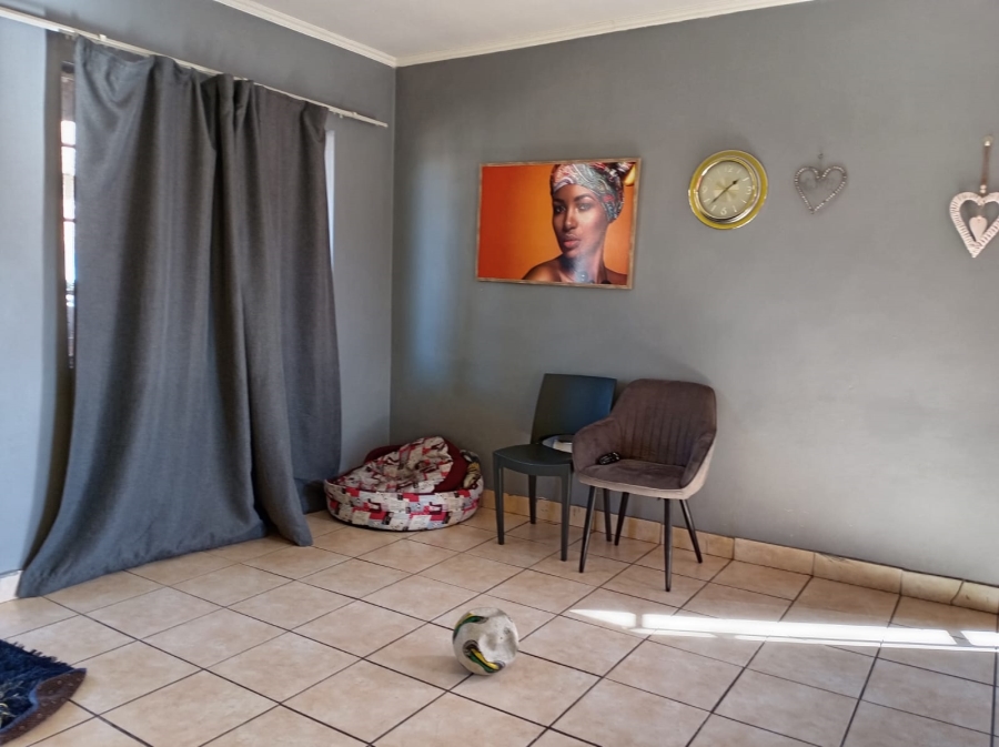 2 Bedroom Property for Sale in Andeon AH Gauteng