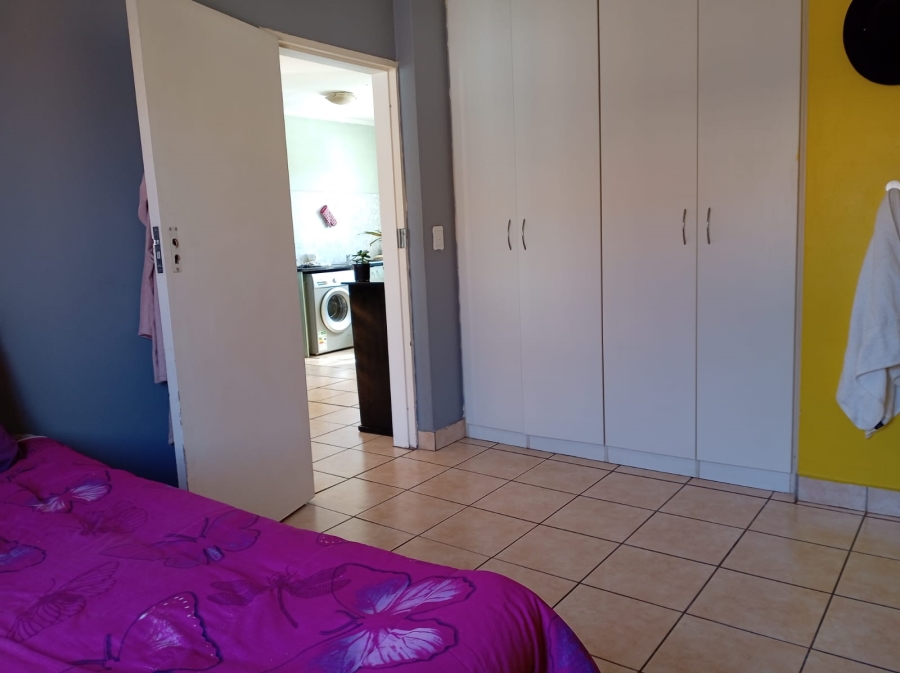 2 Bedroom Property for Sale in Andeon AH Gauteng