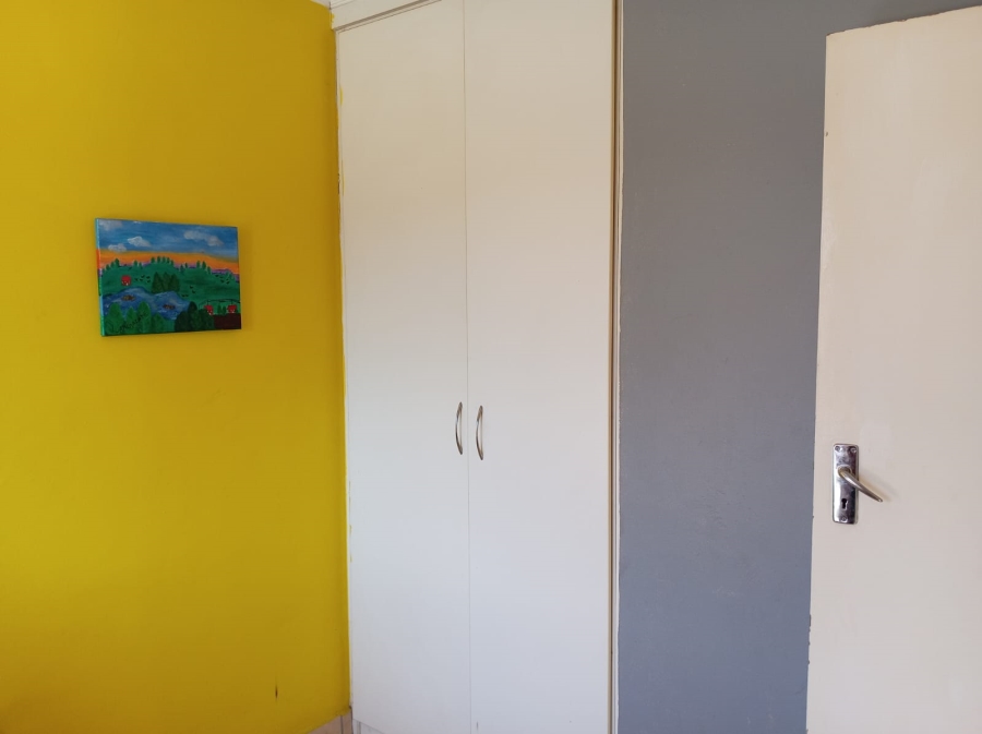 2 Bedroom Property for Sale in Andeon AH Gauteng
