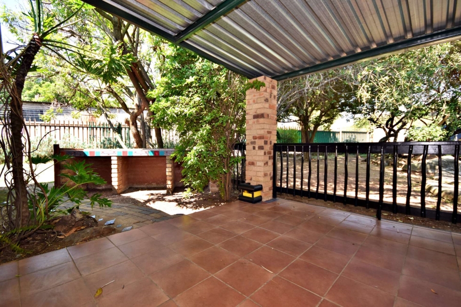 2 Bedroom Property for Sale in Johannesburg North Gauteng