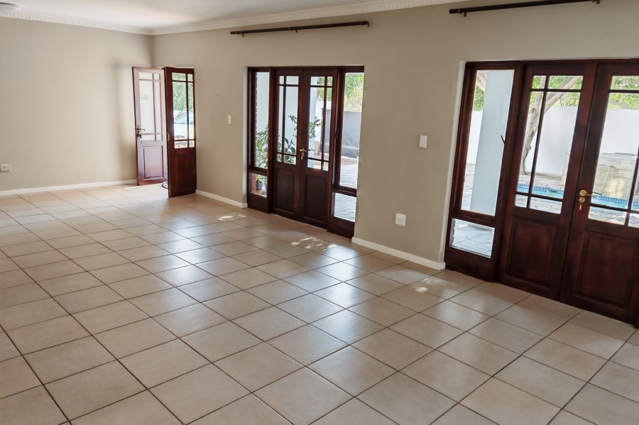 To Let 3 Bedroom Property for Rent in North Riding Gauteng