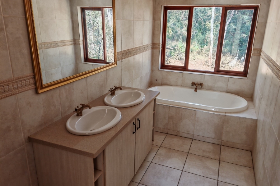 To Let 3 Bedroom Property for Rent in North Riding Gauteng