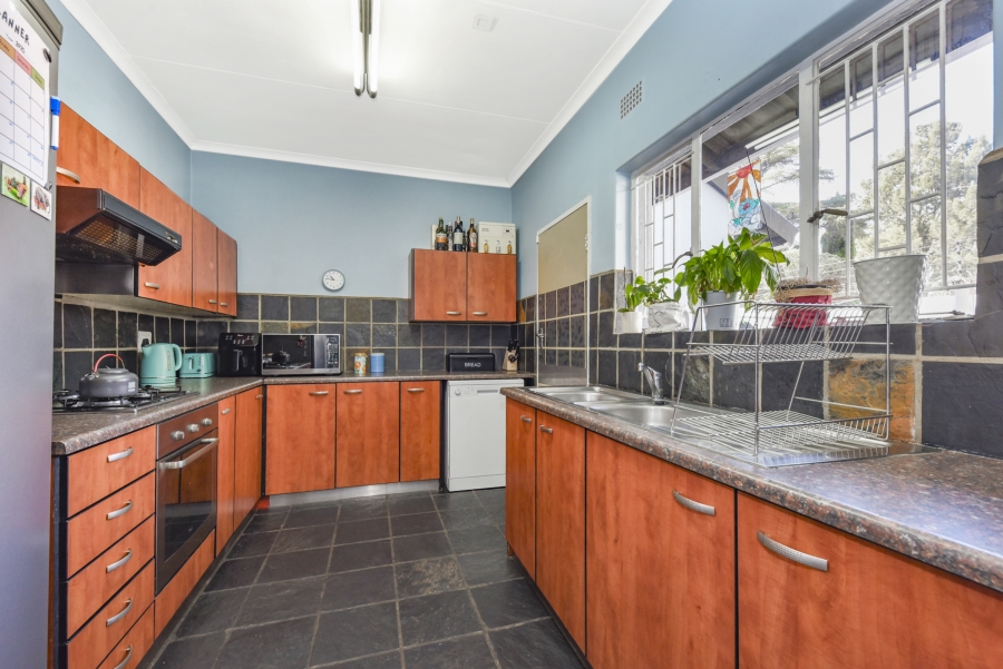 3 Bedroom Property for Sale in Brackendowns Gauteng