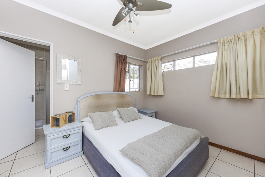 3 Bedroom Property for Sale in Brackendowns Gauteng
