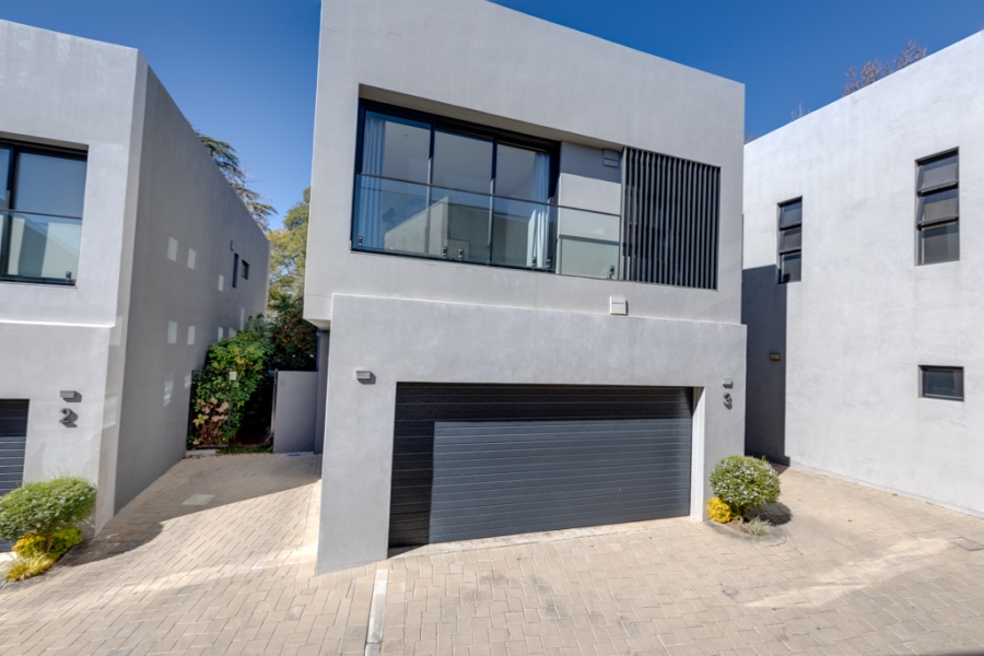 2 Bedroom Property for Sale in Dunkeld West Gauteng