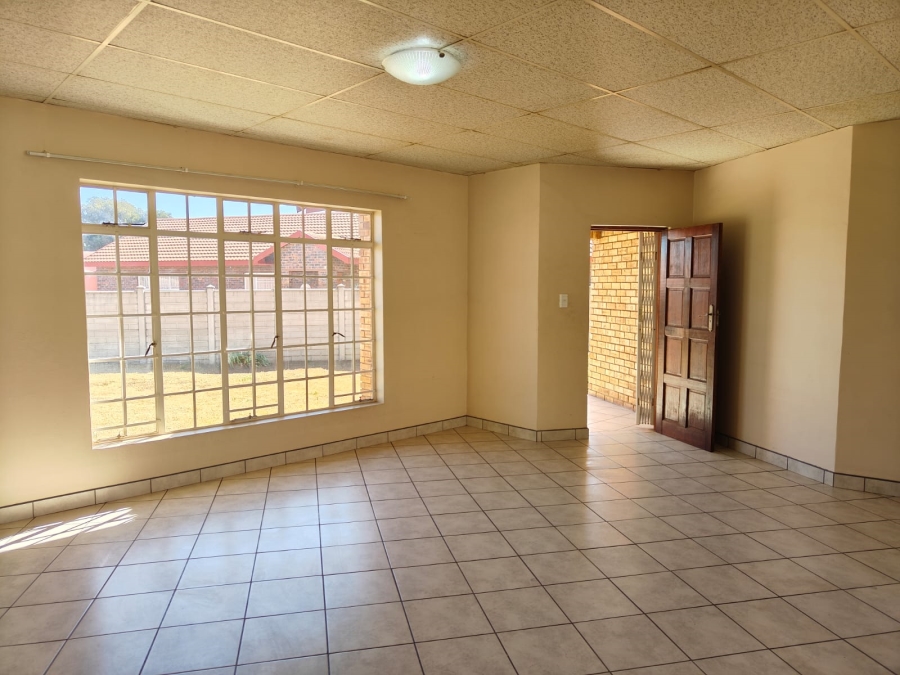 To Let 3 Bedroom Property for Rent in Riversdale Gauteng