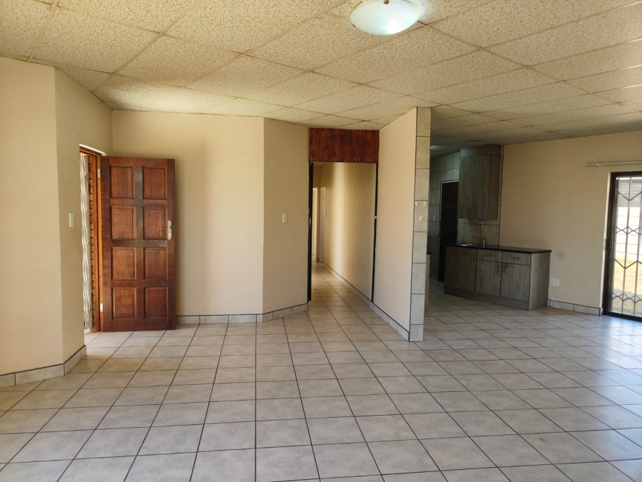 To Let 3 Bedroom Property for Rent in Riversdale Gauteng