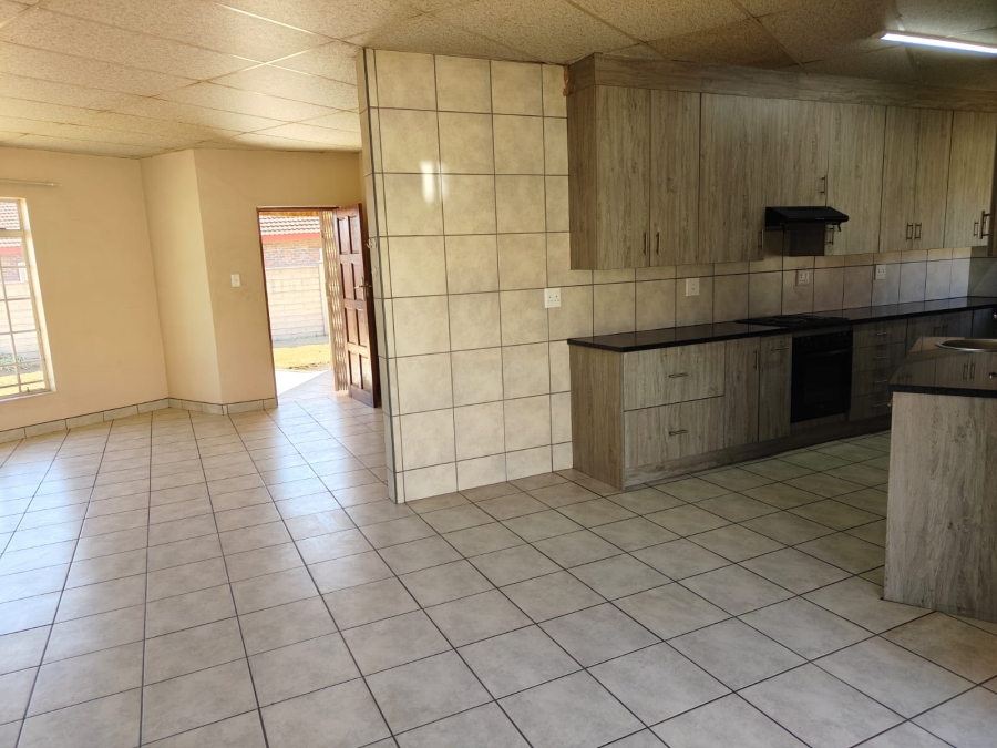 To Let 3 Bedroom Property for Rent in Riversdale Gauteng