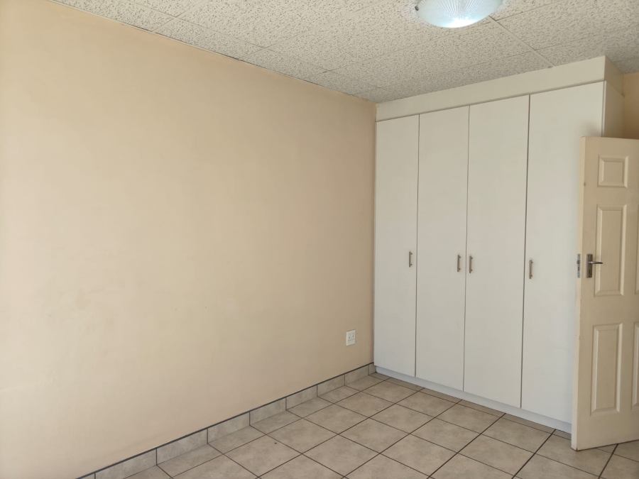 To Let 3 Bedroom Property for Rent in Riversdale Gauteng