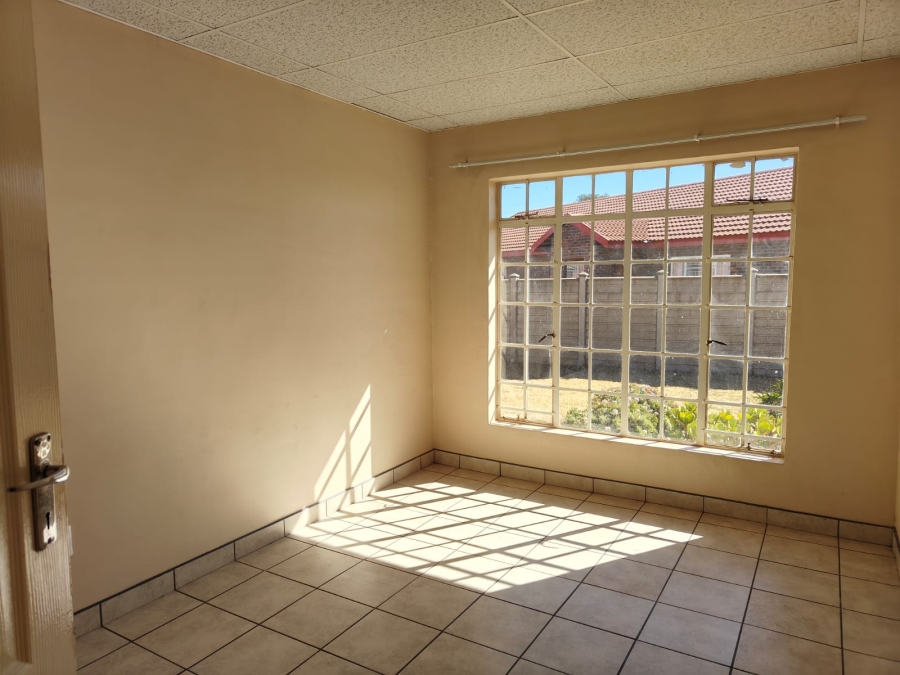 To Let 3 Bedroom Property for Rent in Riversdale Gauteng