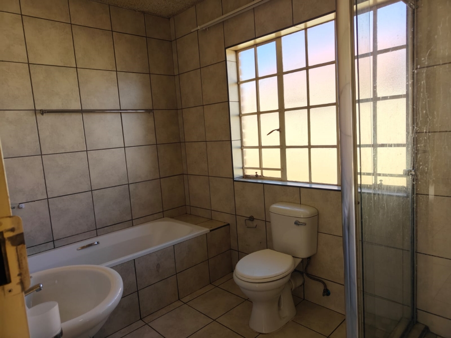 To Let 3 Bedroom Property for Rent in Riversdale Gauteng