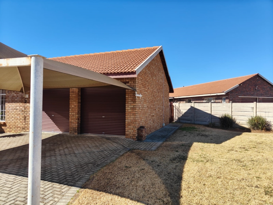 To Let 3 Bedroom Property for Rent in Riversdale Gauteng