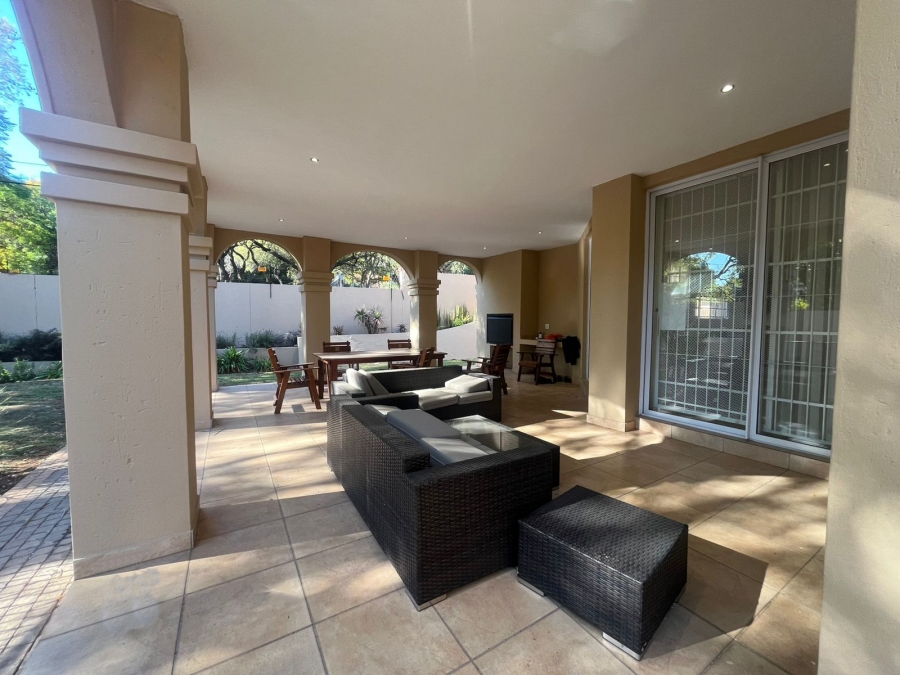 4 Bedroom Property for Sale in Waterkloof Ridge Gauteng