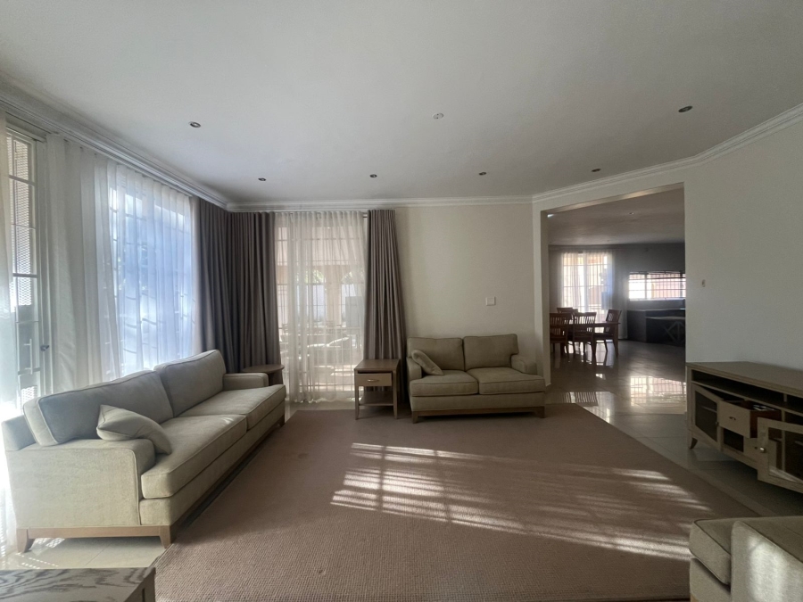 4 Bedroom Property for Sale in Waterkloof Ridge Gauteng