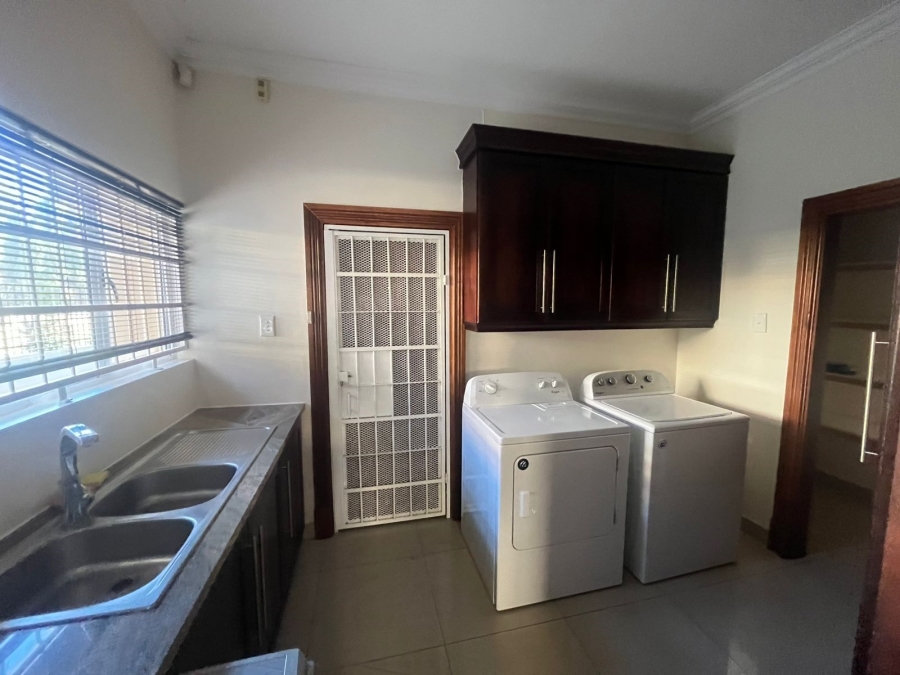 4 Bedroom Property for Sale in Waterkloof Ridge Gauteng