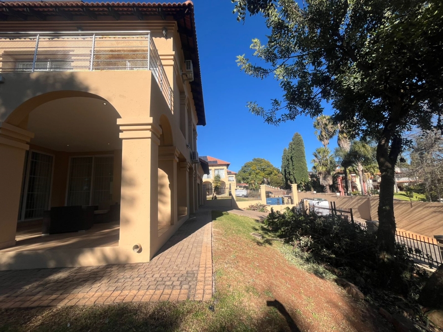 4 Bedroom Property for Sale in Waterkloof Ridge Gauteng