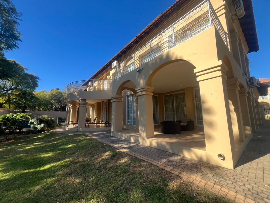 4 Bedroom Property for Sale in Waterkloof Ridge Gauteng