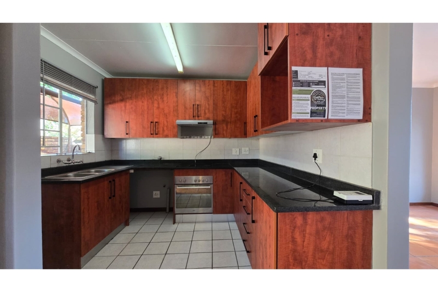 To Let 2 Bedroom Property for Rent in Annlin Gauteng