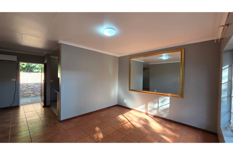 To Let 2 Bedroom Property for Rent in Annlin Gauteng