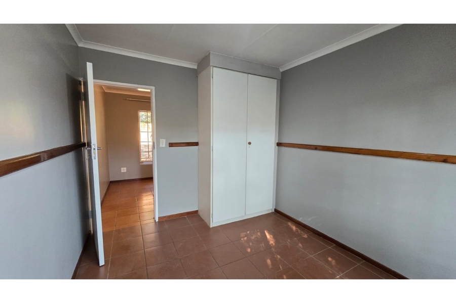 To Let 2 Bedroom Property for Rent in Annlin Gauteng