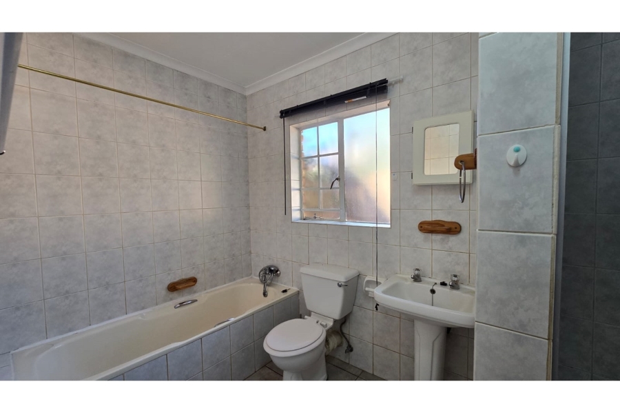 To Let 2 Bedroom Property for Rent in Annlin Gauteng