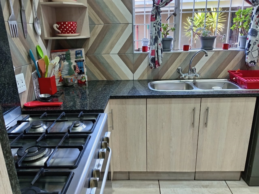 4 Bedroom Property for Sale in Witpoortjie Gauteng