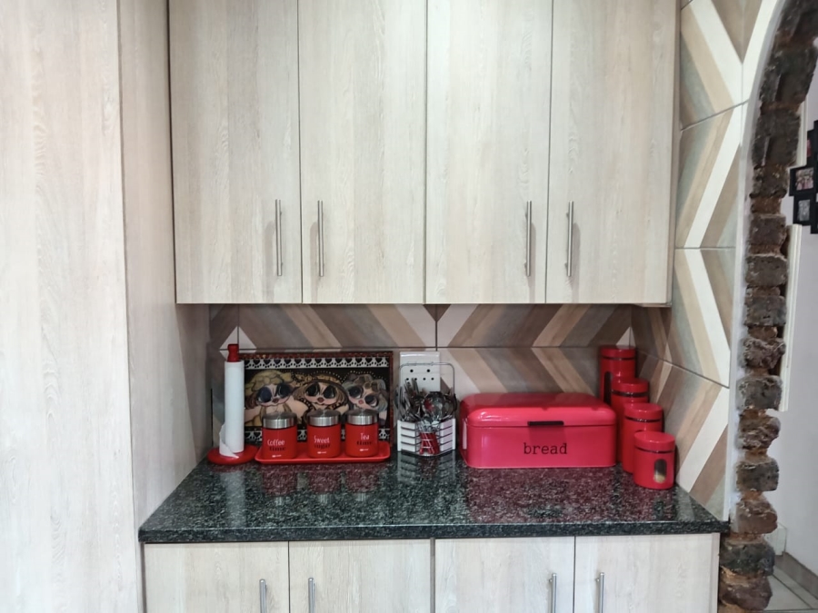4 Bedroom Property for Sale in Witpoortjie Gauteng