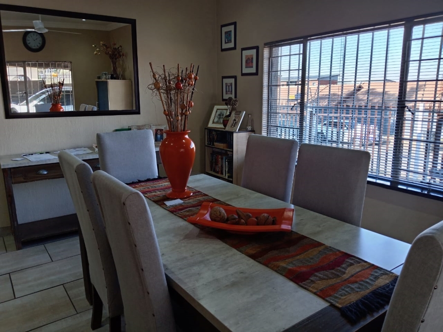 4 Bedroom Property for Sale in Witpoortjie Gauteng