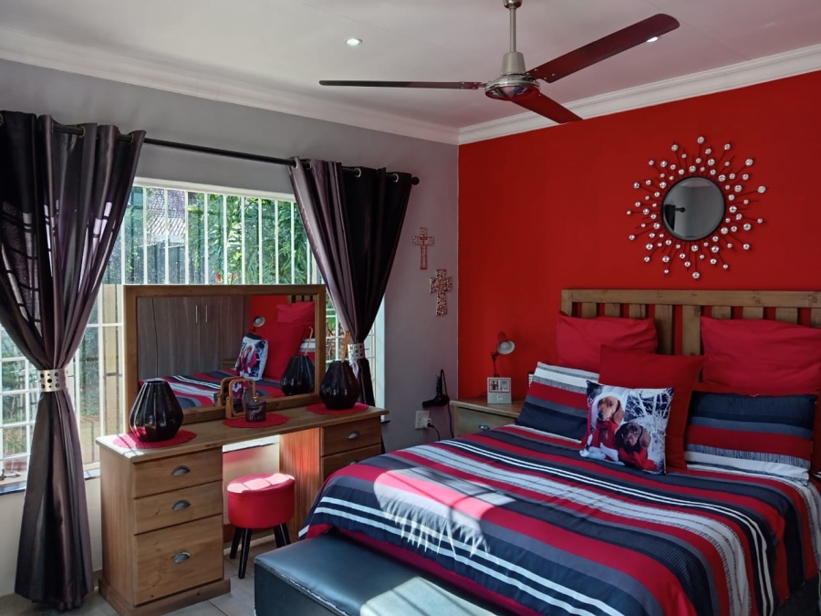 4 Bedroom Property for Sale in Witpoortjie Gauteng