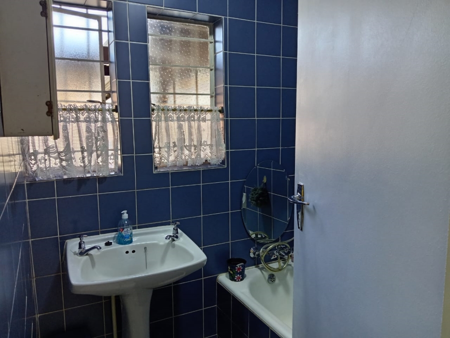 4 Bedroom Property for Sale in Witpoortjie Gauteng