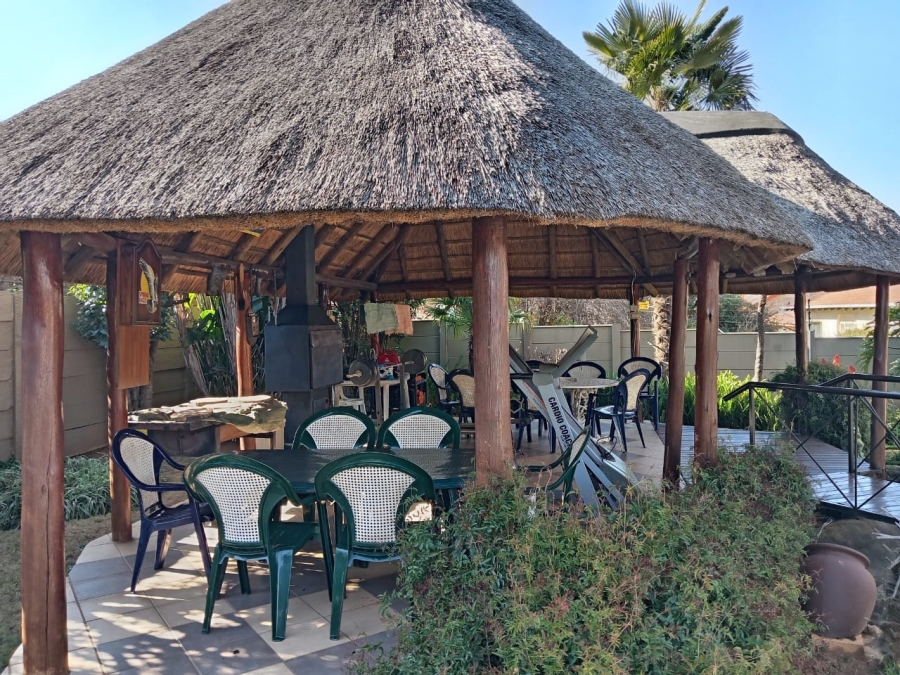 4 Bedroom Property for Sale in Witpoortjie Gauteng